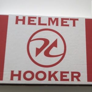 helmet hooker